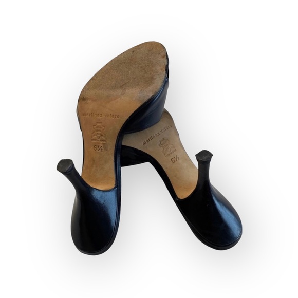 Martinez Valero ☻︎ Sexy Cut Out Kitten Heeled Mules ☻︎ Luxe Black Leather ☻ 6.5M - Picture 13 of 16